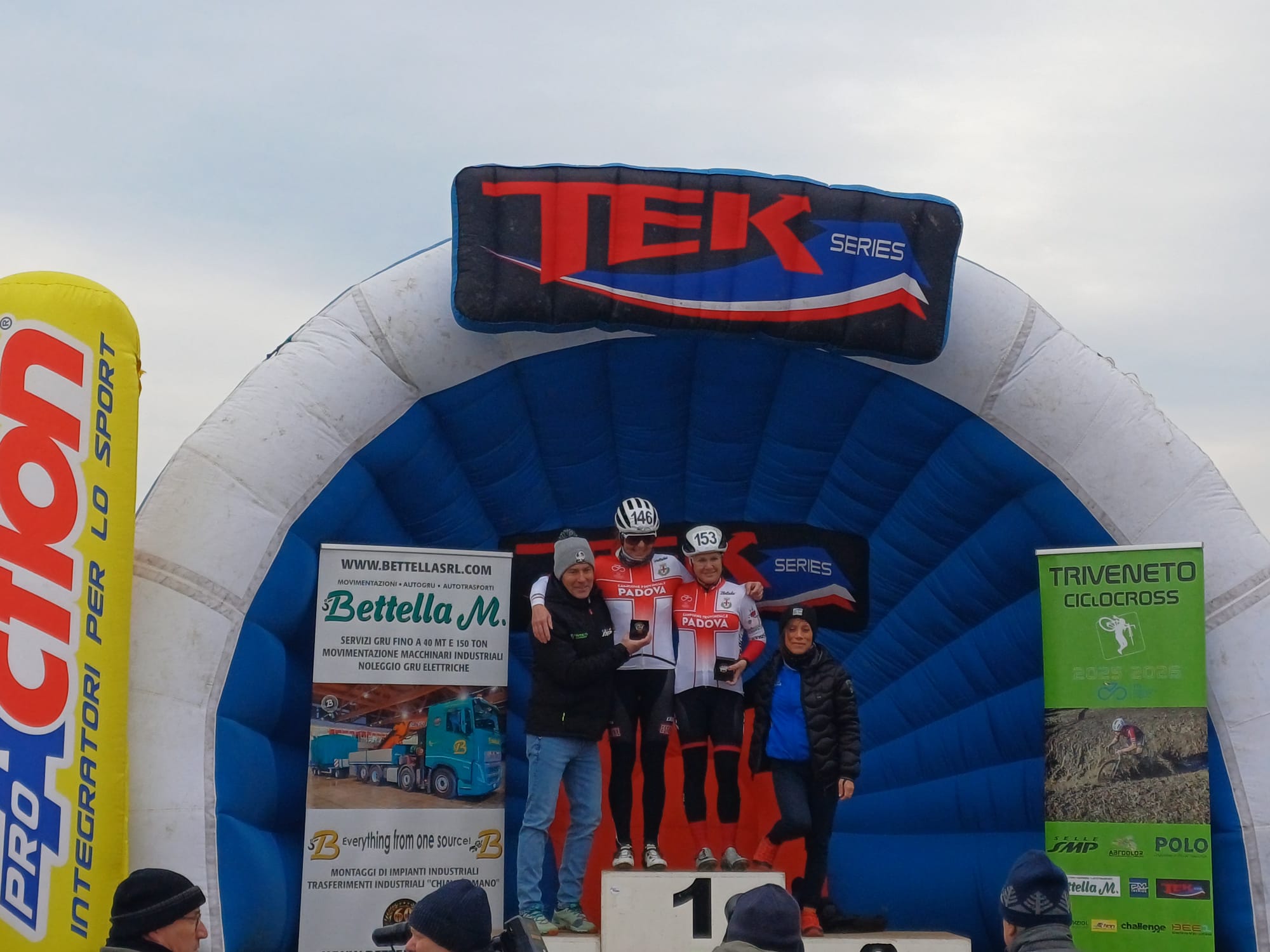 Agonisti - Podio tappa Triveneto Ciclocross a Monselice