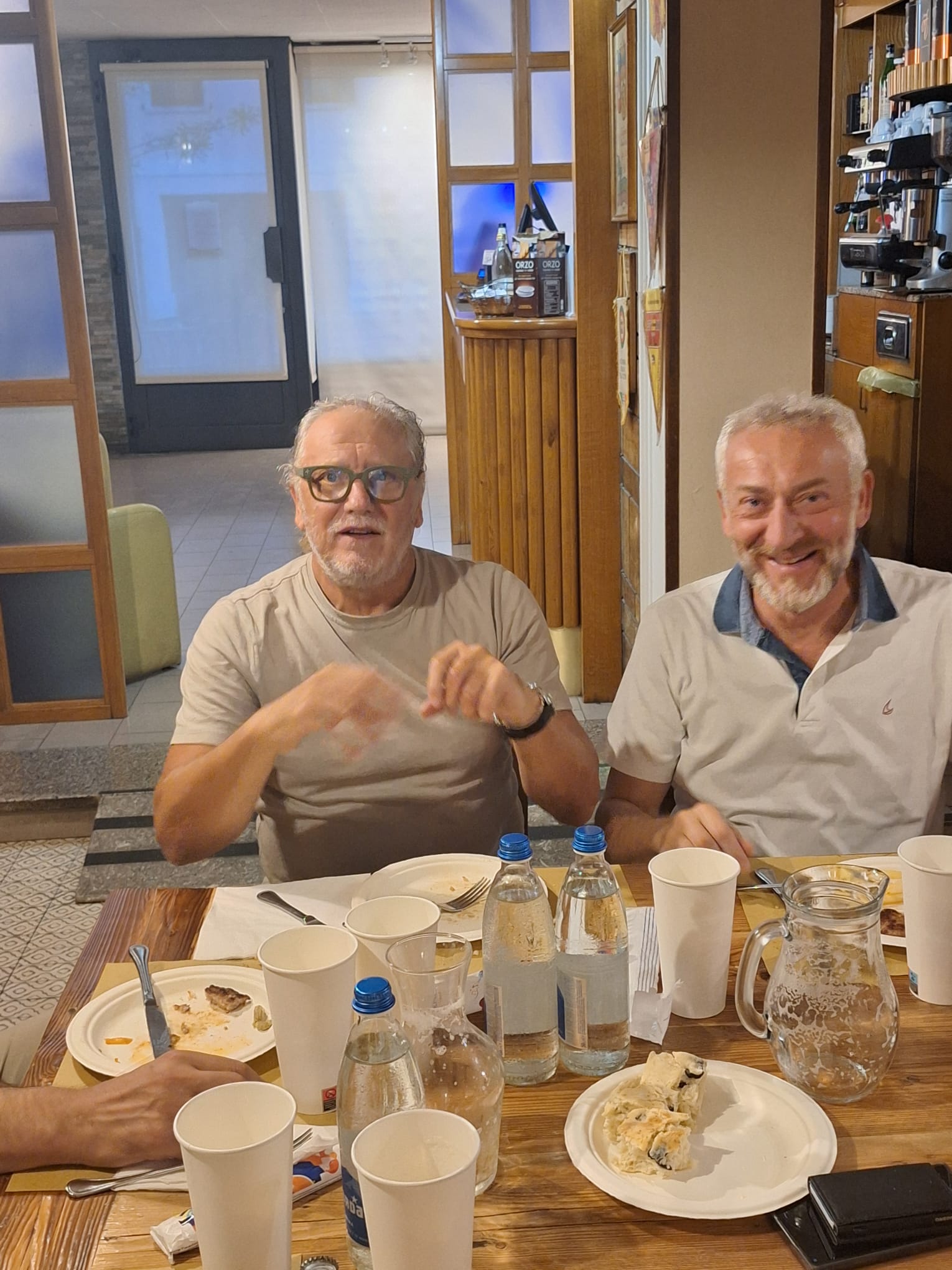 I due vecchi saggi a tavola